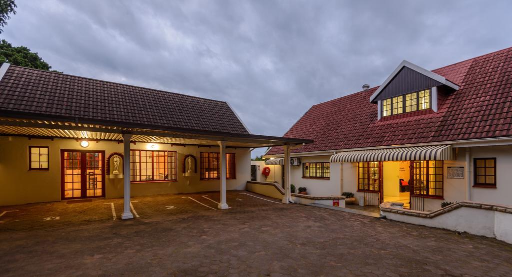 Zesty Guesthouse Порт-Эдвард Экстерьер фото