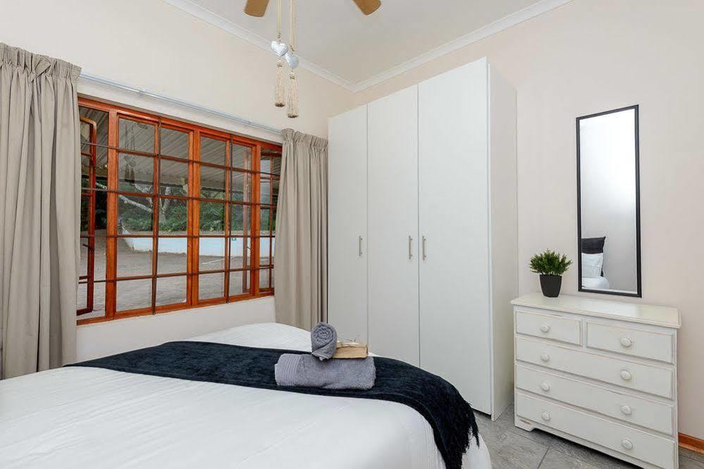 Zesty Guesthouse Порт-Эдвард Экстерьер фото